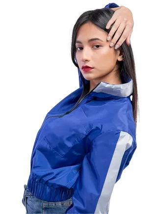 Cropped jacket with Reflective look strip 