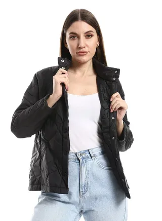 Women's black jacket with long snaps 
