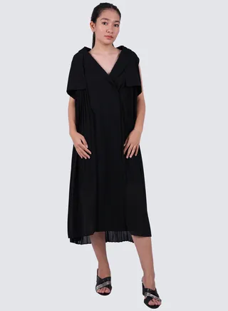 Women's Wavy Waist Oversize Dress in Black 