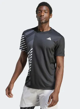 Essential T-Shirt 