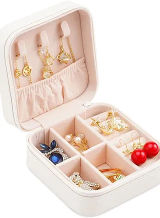 Small Faux Leather Jewelry Storage Organizer, Travel Zipper Lock Jewelry Bag, Small Jewelry Box for Chains, Bracelets, Earrings and Rings (White) 