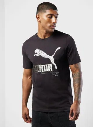 Classics Brand Love Graphic T-Shirt