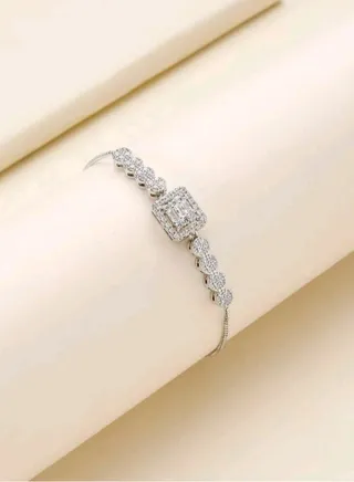 Trendy Fashionable Silver Plated Bracelet For Women High Quality 
