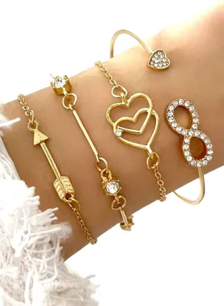 Large Set of 4 Pieces of Bracelets in Different Shapes and New Fashion Geometric Shapes, Suitable for Daily Use. Suitable for Daily Wear and As a Gift to Friends. 