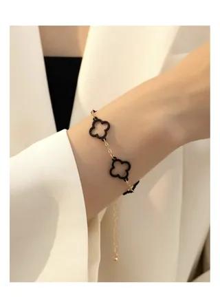 Elegant and Modern Flower Design Bracelet in Black 