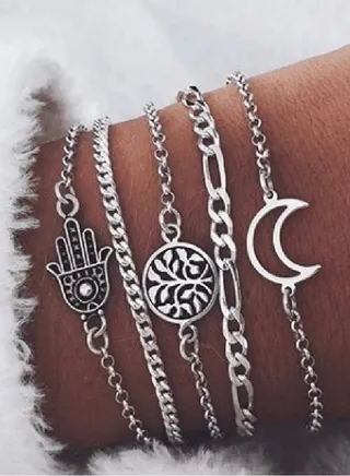 Set of  Women Hand Design 4 Bracelet 