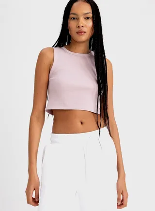 Woman Sleeveless Slim Fit Knitted Tank Top 