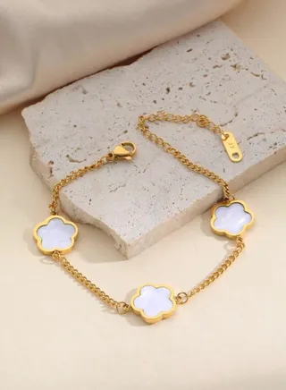 Elegant Gold Plated Stainless Steel Bracelet For Women 