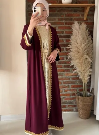 Women's Fashionable And Elegant Coat And Robe 