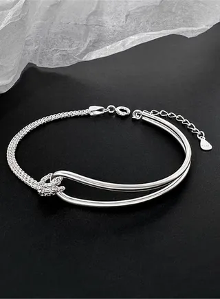 A bracelet with a combination of 925 silver half-arc bracelet and chain is presented in a box, fashionable personality and versatile girl 