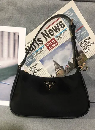 Fashionable Women's Bag Neillon Cloth Simple And Versatile 