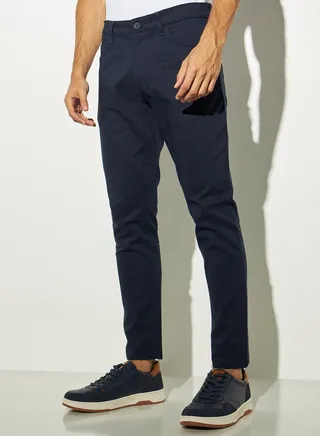 Iconic Solid Regular Fit Trousers with Pockets 