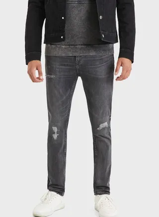 Distressed Slim Fit Jeans 