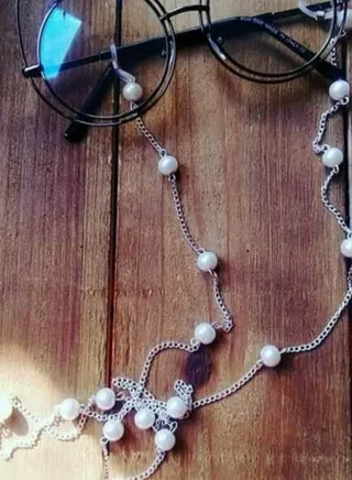 Eye Glasses Chain Silvery with Pearls 