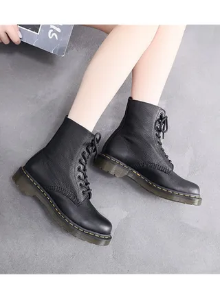 Soft Cowhide British Leather Round Toe Boots Black 