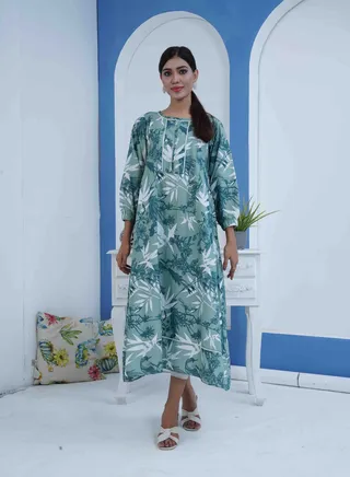 Maxi Jalabiya: Green Leaf Print Pattern, 100% Cotton, Boat Neck for an Elegant Look 