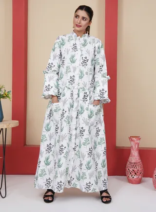 Maxi Jalabya with Collared Neck, Beautiful Leaf Print Design, and Two Pockets on Front - Nature-Inspired Elegance 