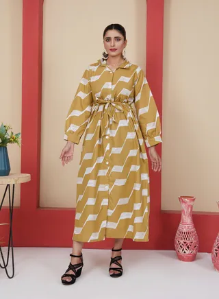 Pure Cotton Front Closure Maxi Jalabya - A Four-Season Delight with Collared Neck in Elegant Brown and Belt Strip Print 