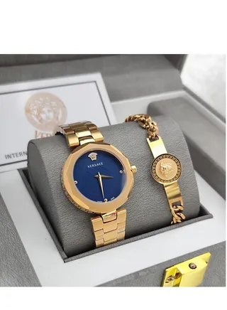 Luxury and beautiful second-class Versace women's watch set 
