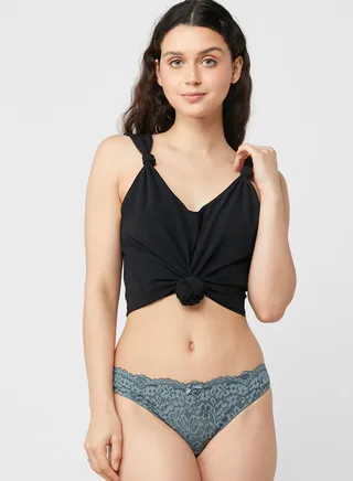 Lace Detail Brief 