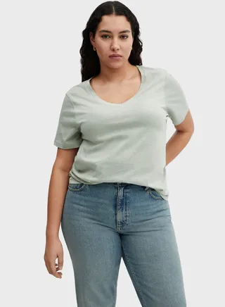 V-Neck T-Shirt 
