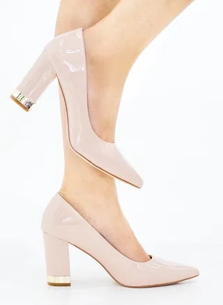 Himani pat court shoe block gold trim heel nude 