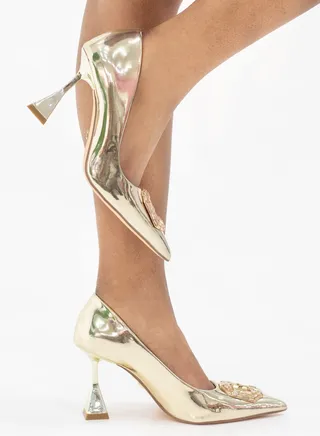 Sajna heel court with oct diamante trim gold 