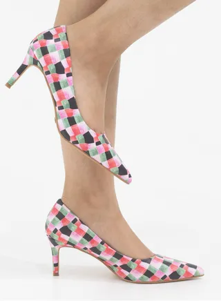Banu multi colored pointy court pink 