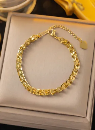 1 pcs Elegant and fashionable women's bracelet with titanium steel phoenix tail plain chain, versatile for daily parties and weddings 