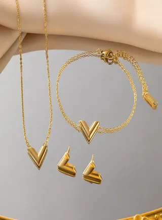 Gold Letter V Bracelets Dainty Gold Plated Chain Bracelets Necklaces Set Ribbon Choker Bracelets Necklaces Trendy Jewelry Gifts for Women Girls 