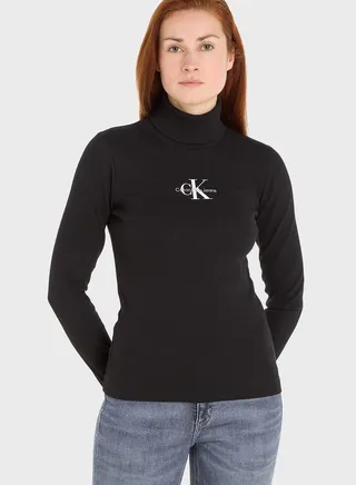 Turtle Neck Knitted Sweater