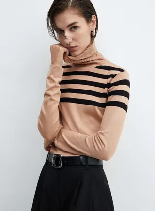 Turtle Neck Knitted Sweater 