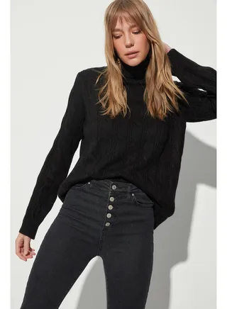 Sweater - Black - Regular 