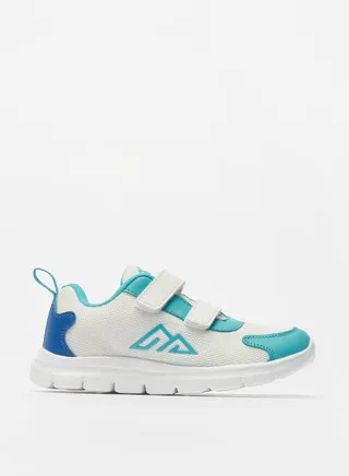 Boys Textured Sports Shoes with Hook and Loop Closure 