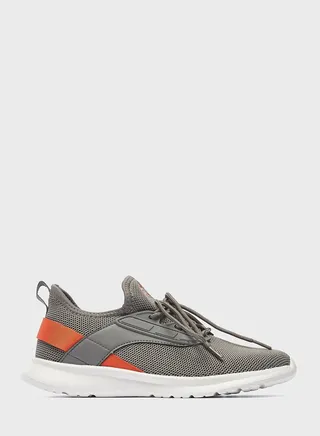 Youth Low Top Lace Up Sneakers 