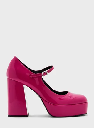 Round Toe Pumps 