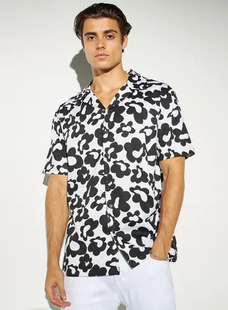 Iconic All-Over Floral Print Shirt with Camp Collar and Short Sleeves 