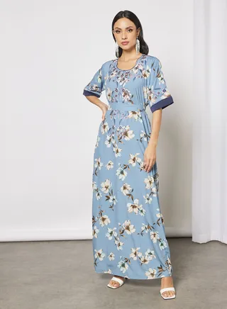 Jalabiya With Flower Patterned Embroidery In Front And Wrist With Belt 