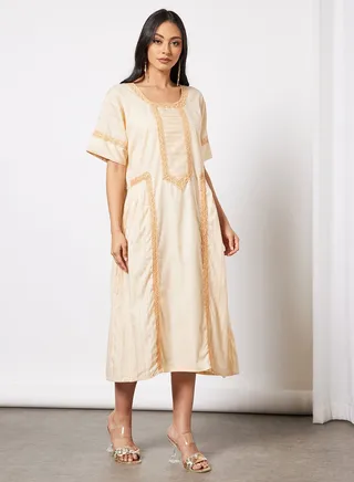 Jalabiya with Embroidery and Lace 