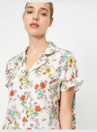 Flower Patterned Frill Detailed Short Sleeve Pyjama Top