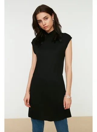 Woman Modest Tunic Black 