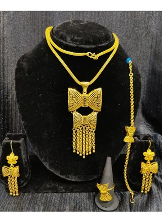 Arabic Women Imitation Artificial Jewellery  Set 5 piece Chain, Pendant ,Bracelet, Earing , Rings Gold Plated - No -2 