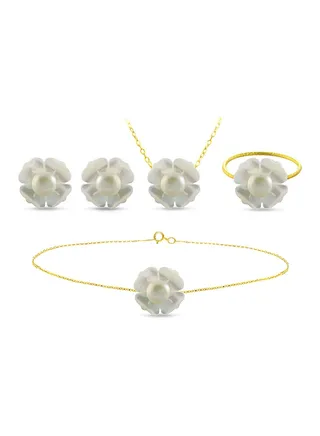 18 Karat Solid Yellow Gold 13 mm Mother Of Pearl Flower Shape With 4 mm Pearl Jewellery Set 