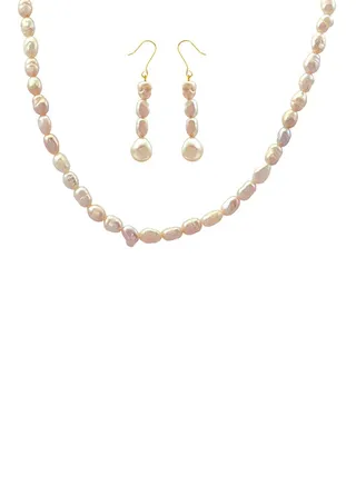 10 Karat Gold With Pearls Strand Jewellery Set 