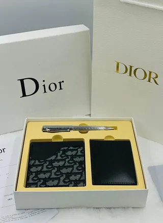 Luxurious 3-piece Dior box 