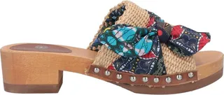 Mules & Clogs Sand