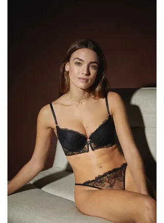 Embroidered tulle thong 