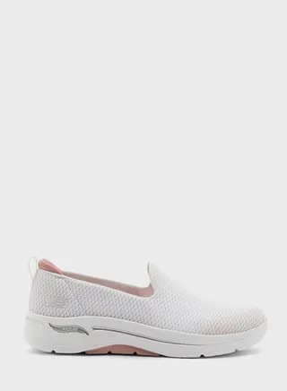 Go Walk Arch Fit
