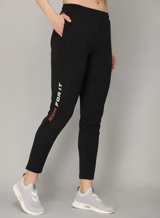 Running Trackpants with Typographic Print 