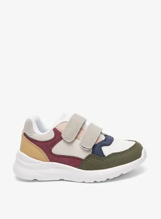 Boys Colourblock Casual Sneakers with Hook and Loop Closure 